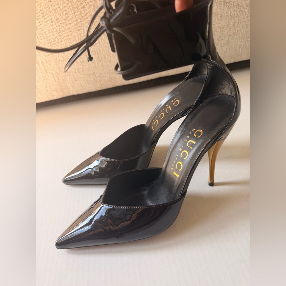 Gucci Priscilla 105mm Patent Leather Pump | Black | Gold Stiletto | Size 40